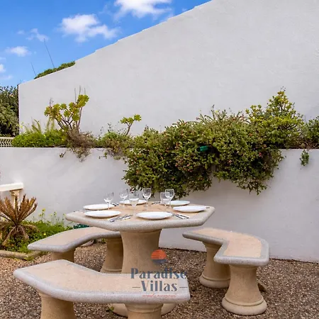 3-bedroom House With Pool In فيلة